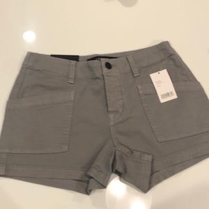 J Brand cargo shorts. NWT. Mid rise. size 24.